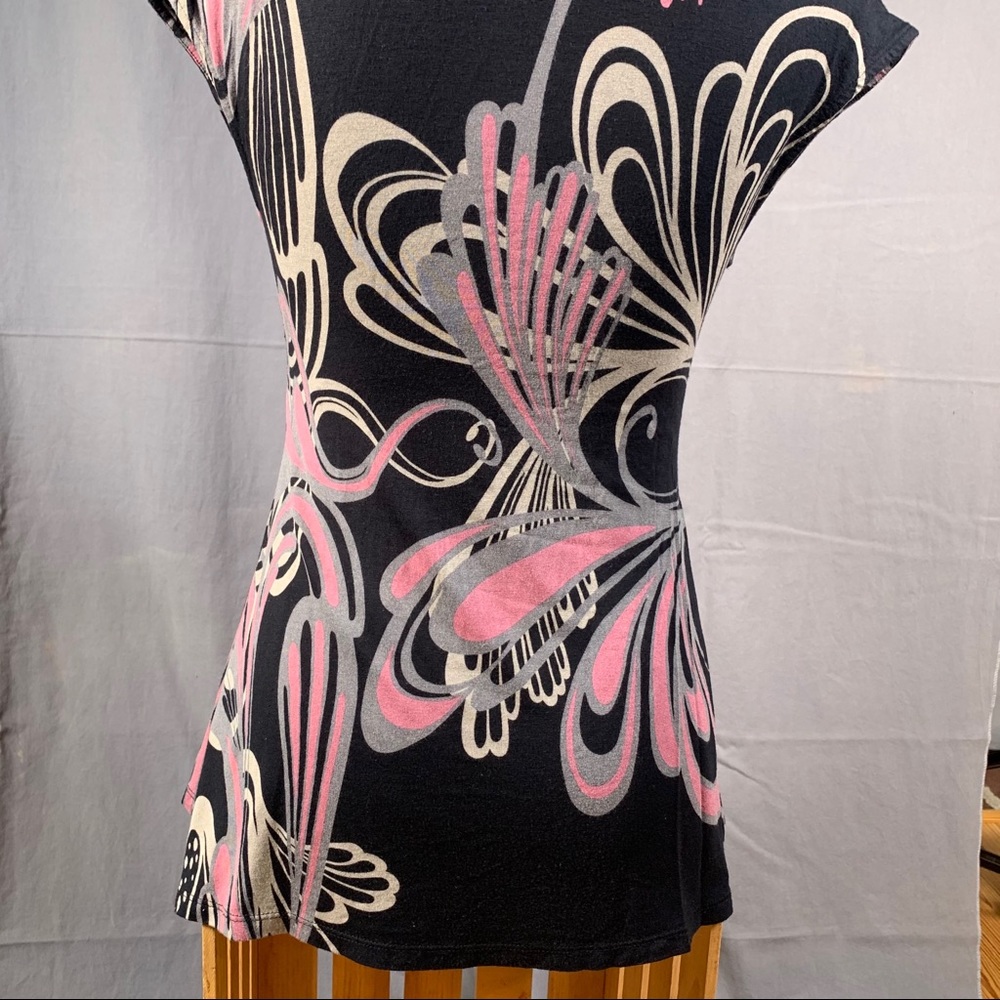 Express Black Graphic Top w/Rhinestone detail (S) - Picture 13 of 16